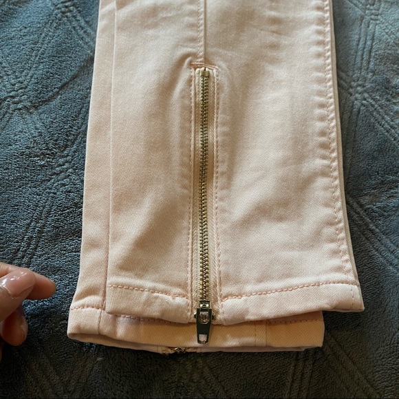 Baby pink Jeans super comfy barely worn! - Picture 6 of 6